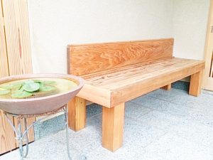 長椅子の再塗装-便利屋奈良