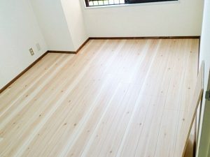 奈良にて複合フローリング床の掃除法